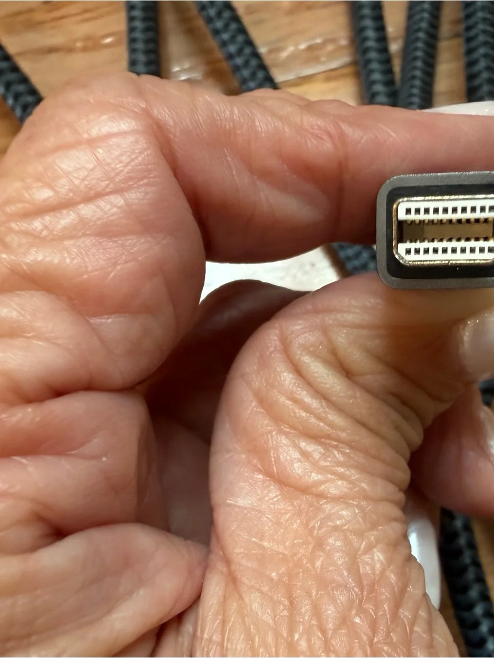 Ivanky hdmi to thunderbolt adapter 6 Ft Cable Braided Gold Plated Computer